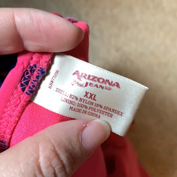 Triangle swim top with two bottoms - Picture 6 of 6